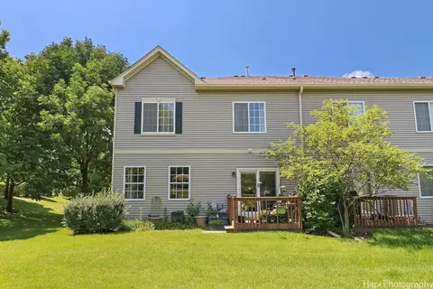 Exterior - 6061 Delaney Dr #1, Hoffman Estates, IL 60192 photo 3 of 6