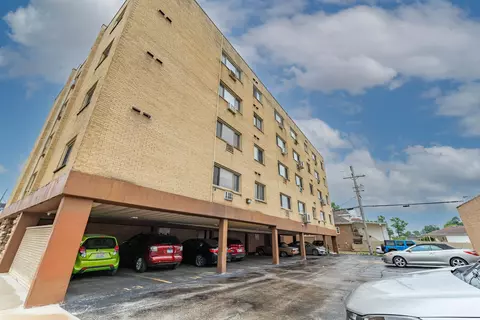 7733 W Belmont Ave #203, Elmwood Park, IL 60707