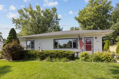5506 Walnut St, Richmond, IL 60071