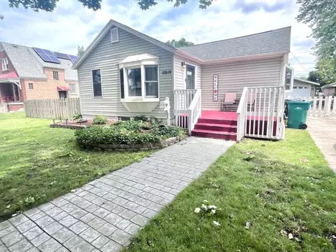 10219 S Turner Ave, Evergreen Park, IL 60805