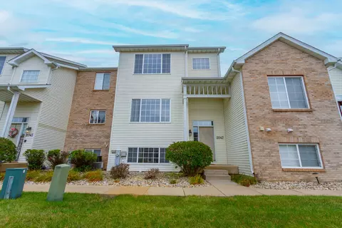 2047 Derby Ln #61, Belvidere, IL 61008