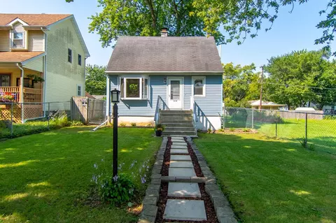 319 Marigold Pl, Joliet, IL 60433