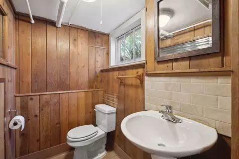 Bath - 310 Bartram Rd, Riverside, IL 60546 photo 2 of 2