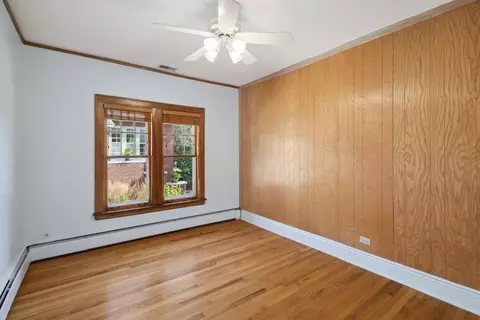 Bedroom - 310 Bartram Rd, Riverside, IL 60546 photo 2 of 3