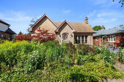 310 Bartram Rd, Riverside, IL 60546