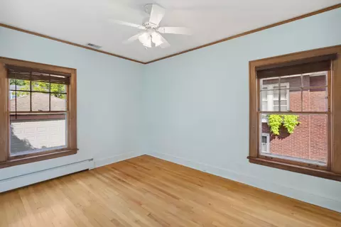 Bedroom - 310 Bartram Rd, Riverside, IL 60546 photo 1 of 3