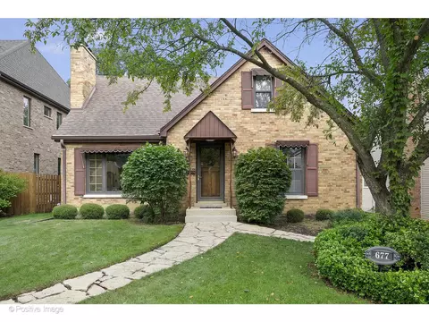 677 S Parkside Ave, Elmhurst, IL 60126
