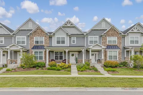 357 Hoffmann Dr, Buffalo Grove, IL 60089