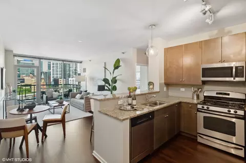 Kitchen - Undisclosed, Chicago, IL 60607 photo 2 of 2