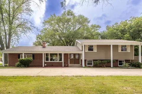 6 N552 Baker Dr, Itasca, IL 60143 photo 1