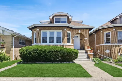 4053 N Mango Ave, Chicago, IL 60634