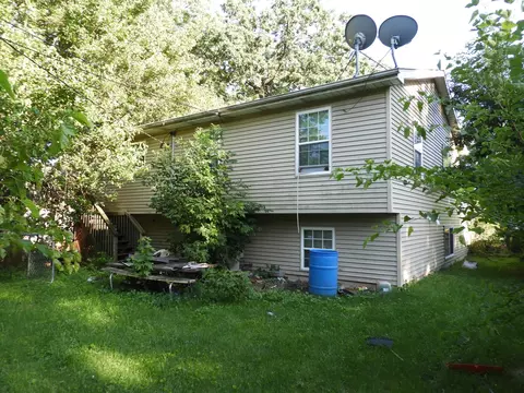 Exterior - 1502 20th St, Zion, IL 60099 photo 2 of 2