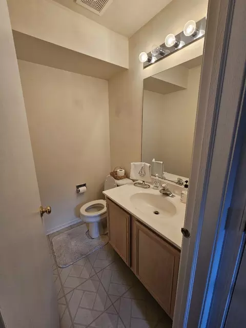 402 E Theodore Ln, Itasca, IL 60143 photo 7