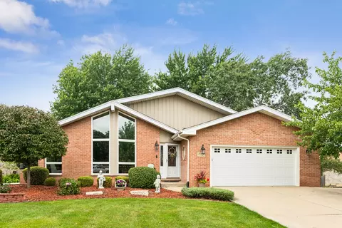 17724 Tulip Ln, Tinley Park, IL 60477