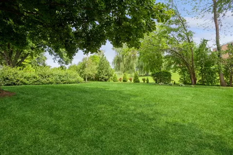 Exterior - 479 Dee Ln, Roselle, IL 60172 photo 4 of 4
