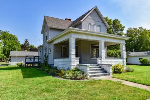 219 W Reynolds St, Pontiac, IL 61764