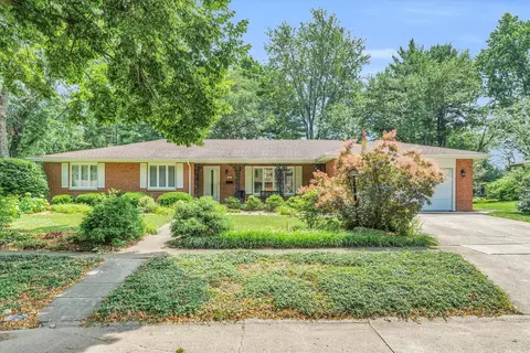205 E Holmes St, Urbana, IL 61801