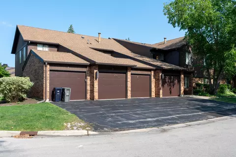 Other - 38 Creekside Cir #D, Elgin, IL 60123 photo 4 of 4