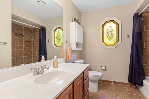 955 White Pine Dr, Cary, IL 60013 photo 15