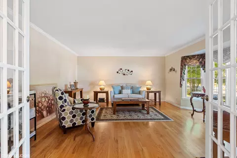 955 White Pine Dr, Cary, IL 60013 photo 3