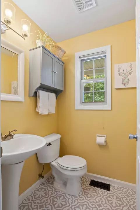 504 E Tomaras Ave, Savoy, IL 61874 photo 24