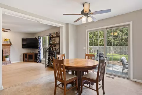504 E Tomaras Ave, Savoy, IL 61874 photo 18