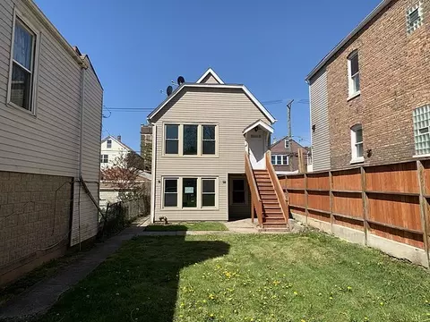 4242 S Maplewood Ave, Chicago, IL 60632
