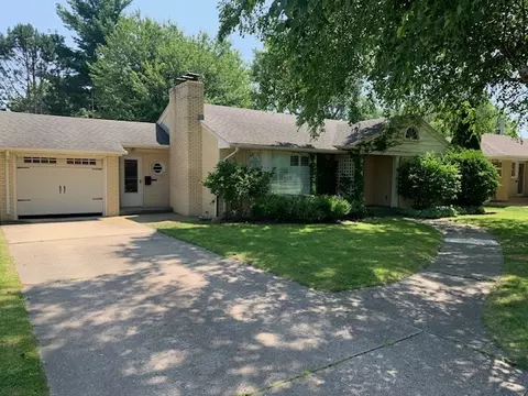 1017 Parkview Ave, Rockford, IL 61107