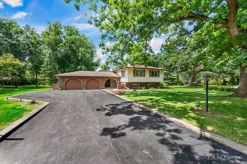 19 N170 Felsmith Rd, Hampshire, IL 60140