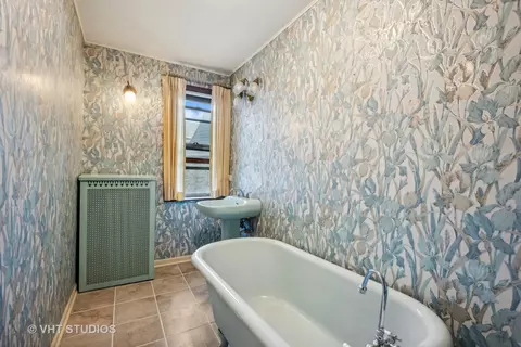 Bath - 3219 Maple Ave, Berwyn, IL 60402 photo 2 of 2