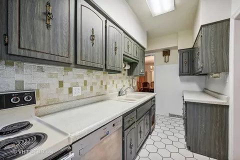 Kitchen - 3219 Maple Ave, Berwyn, IL 60402 photo 1 of 2