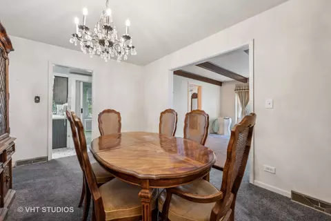 Dining - 3219 Maple Ave, Berwyn, IL 60402 photo 1 of 1
