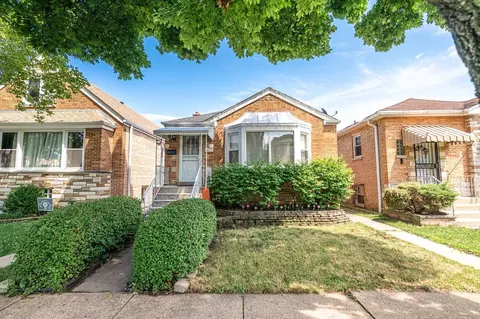 1829 Home Ave, Berwyn, IL 60402