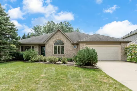 2185 Hidden Valley Dr, Naperville, IL 60565