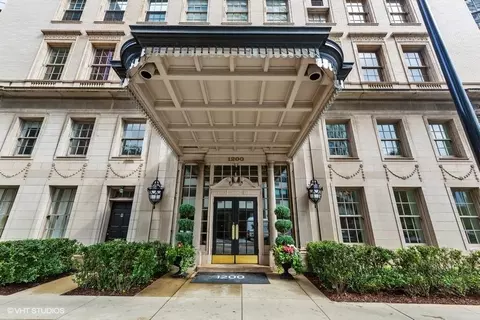 1200 N Lake Shore Dr #801, Chicago, IL 60610
