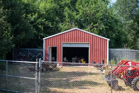Exterior - 14992 Doty Rd, Pecatonica, IL 61063 photo 3 of 8