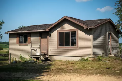 Exterior - 14992 Doty Rd, Pecatonica, IL 61063 photo 1 of 8