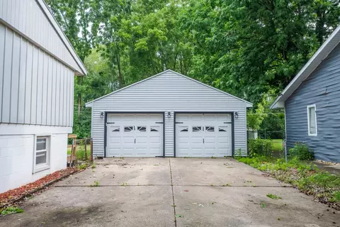 2410 W William St, Champaign, IL 61821 photo 17
