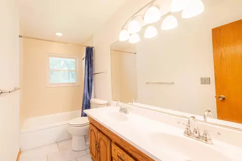 2410 W William St, Champaign, IL 61821 photo 8