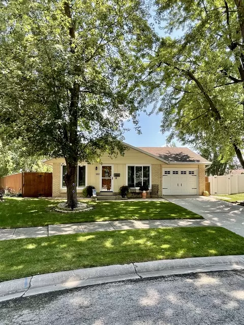122 Meadows Ct, Bourbonnais, IL 60914