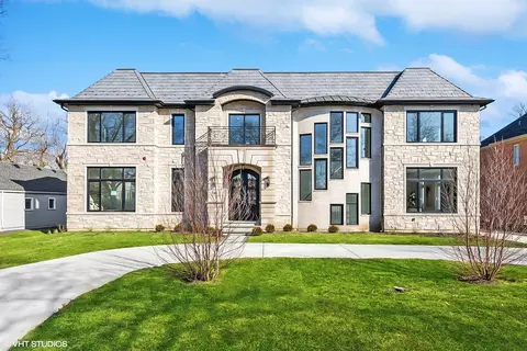 545 Alice Dr, Northbrook, IL 60062