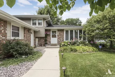 10248 S 82nd Ave, Palos Hills, IL 60465