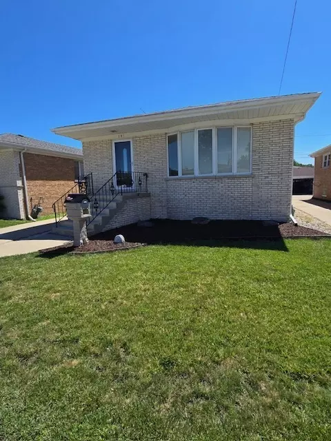 293 Manistee Ave, Calumet City, IL 60409