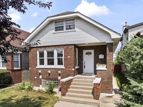 5106 W Nelson St, Chicago, IL 60641