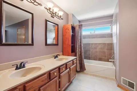 988 Tallgrass Dr, Bartlett, IL 60103 photo 36
