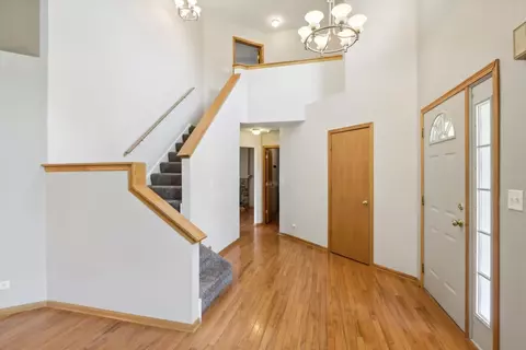 988 Tallgrass Dr, Bartlett, IL 60103 photo 5