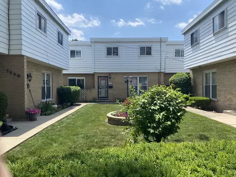 7530 Franklin St, Forest Park, IL 60130