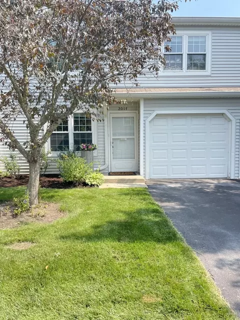 2017 Westview Ln, Round Lake Beach, IL 60073