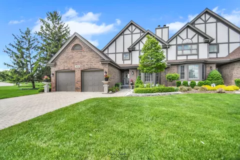 14406 Lake Ridge Rd, Orland Park, IL 60462