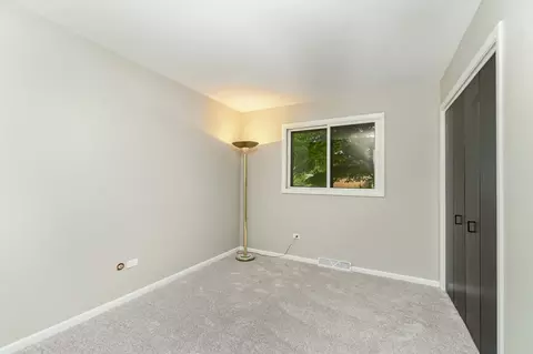 18423 Maple St, Lansing, IL 60438 photo 18